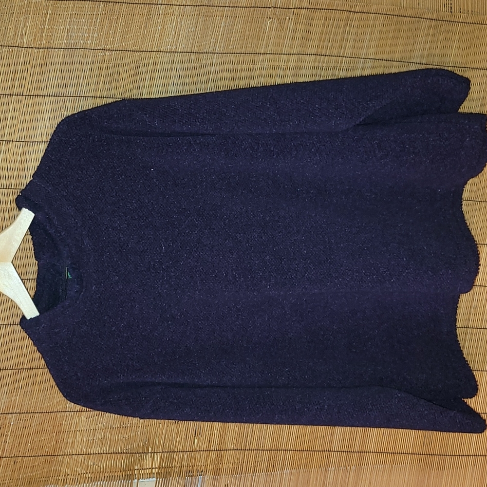 Made in USA. Kenyon. High Performance heavy fleece furry pullover. Size Large